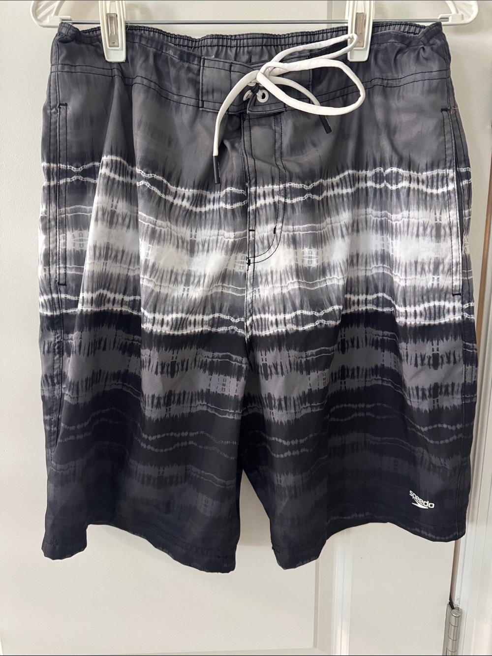 Speedo Men’s Black & White Tie-Dye Swim Board Shorts